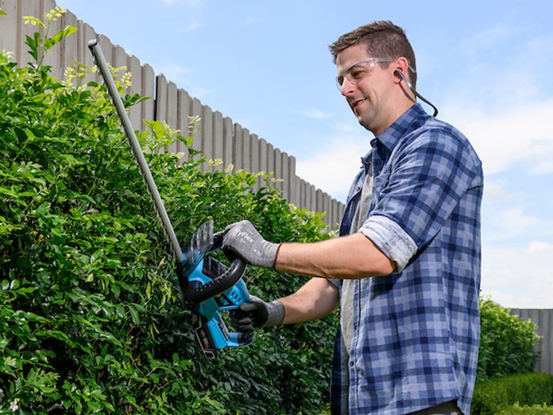 Victa Lithium Ion Hedge Trimmer